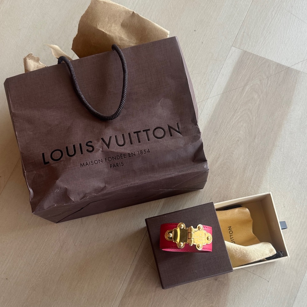 Louis Vuitton Pink Leather Bracelet with Gold-Tone Decorative Clasp